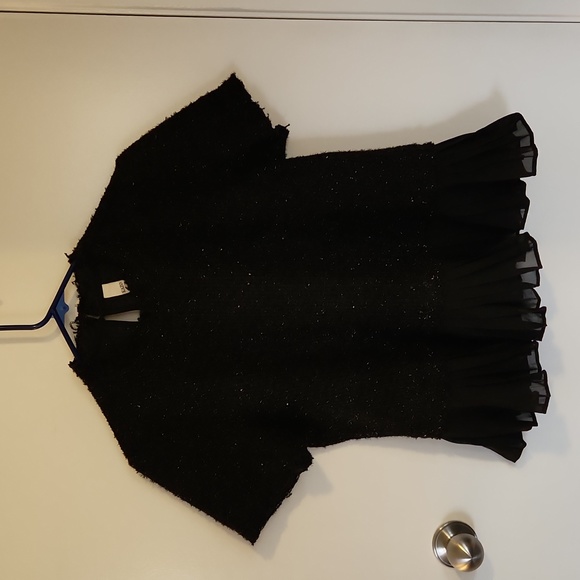 Sparkly black top - Picture 1 of 7